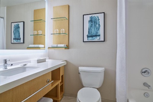 Crowne Plaza Little Rock - image 9