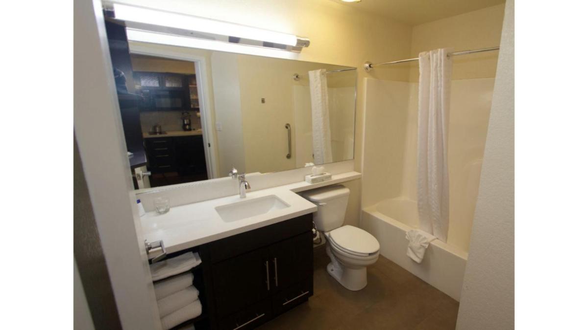 Candlewood Suites West Little Rock an IHG Hotel - image 2
