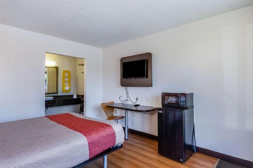 Motel 6-Little Rock AR - West - image 4