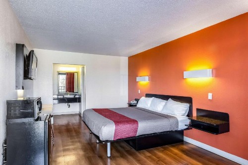 Motel 6-Little Rock AR - West - image 9