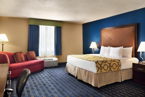 Baymont by Wyndham Little Rock - image 14