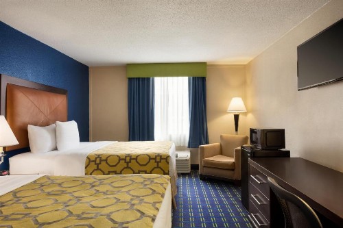 Baymont by Wyndham Little Rock - image 15