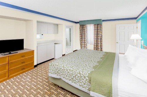 Days Inn by Wyndham Little Rock/Medical Center - image 24