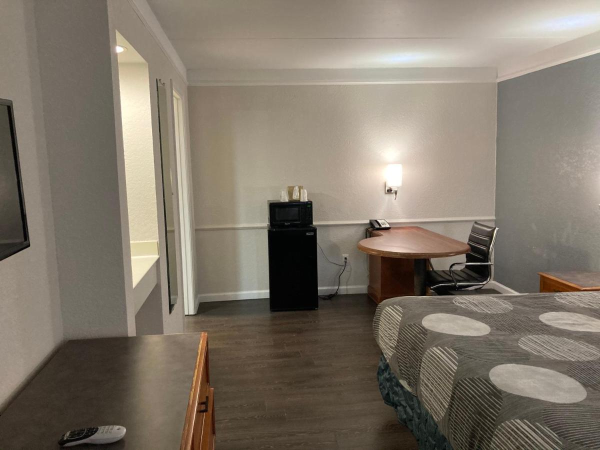 Americas Best Value Inn Little Rock - image 7