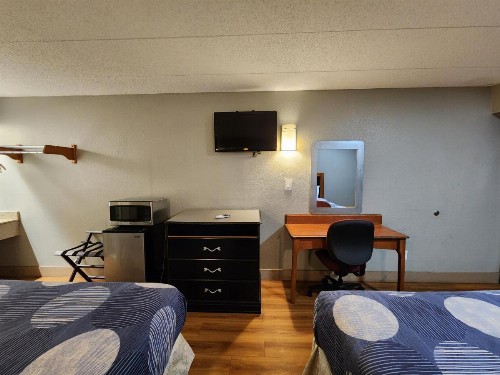 Americas Best Value Inn and Suites Little Rock - image 13