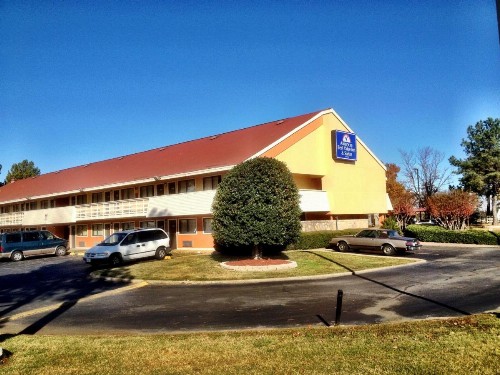 Americas Best Value Inn and Suites Little Rock - image 7