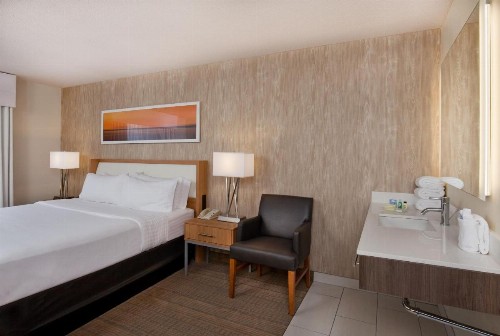Holiday Inn Little Rock - Presidential Downtown an IHG Hotel - image 9