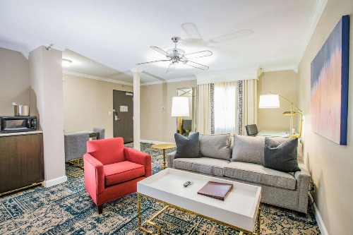 The Burgundy Hotel Tapestry Collection by Hilton - image 12