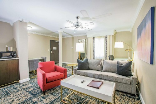 The Burgundy Hotel Tapestry Collection by Hilton - image 44