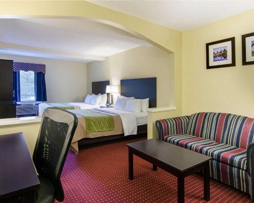 Quality Inn & Suites West - image 16