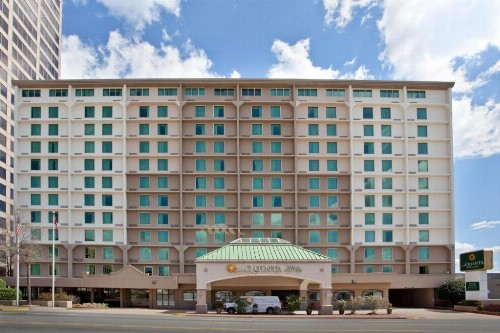La Quinta by Wyndham Downtown Conference Center - image 11