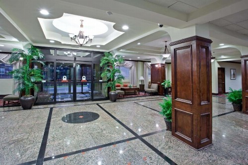La Quinta by Wyndham Downtown Conference Center - image 8