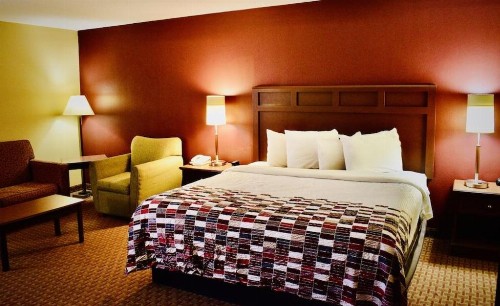 Red Roof Inn & Suites Little Rock - image 35