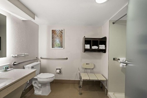 Ramada Limited Little Rock - image 35