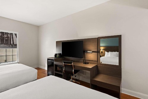 Ramada Limited Little Rock - image 36
