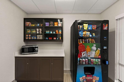 Ramada Limited Little Rock - image 5