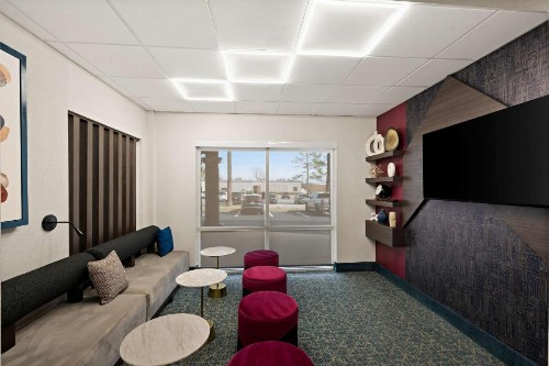 Ramada Limited Little Rock - image 7