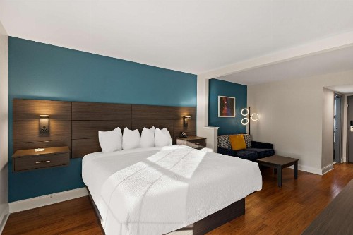 Ramada Limited Little Rock - image 9