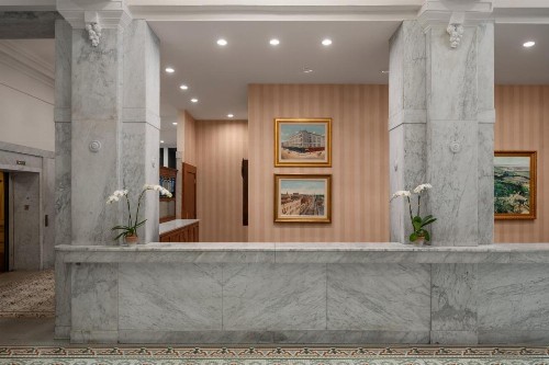 Capital Hotel - image 29