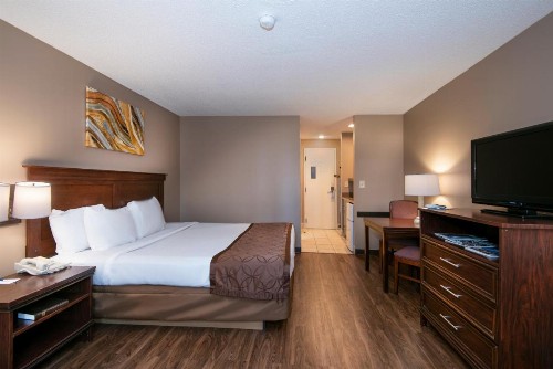 Guest Inn & Suites - Midtown Medical Center - image 12