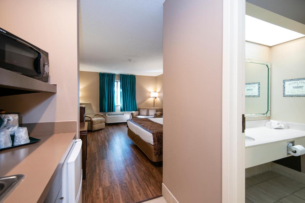 Guest Inn & Suites - Midtown Medical Center - image 7