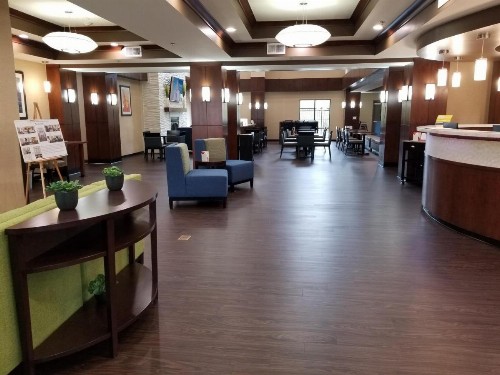 Comfort Suites Little Rock - image 12