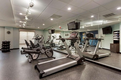 Comfort Suites Little Rock - image 36