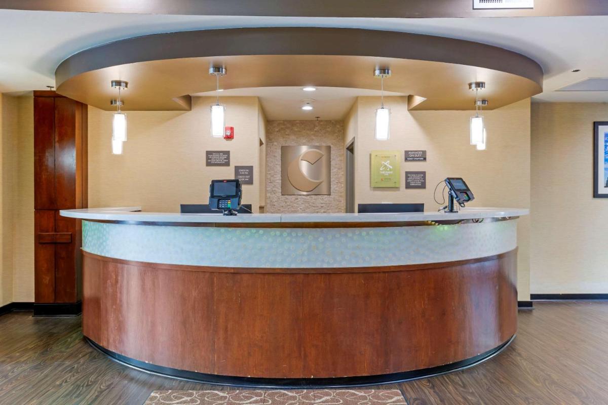 Comfort Suites Little Rock - image 4