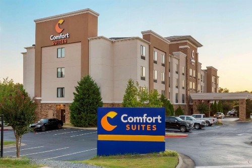 Comfort Suites Little Rock - image 6
