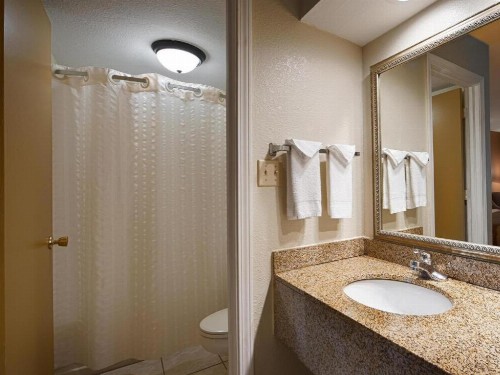 Days Inn Little Rock South - image 1
