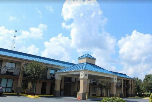 Days Inn Little Rock South - image 6