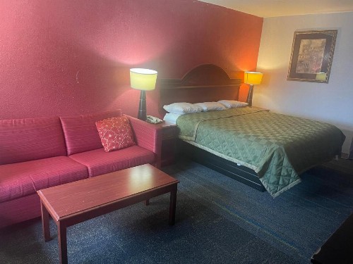 Economy Inn Little Rock - image 2