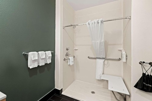 La Quinta by Wyndham Little Rock - West - image 15