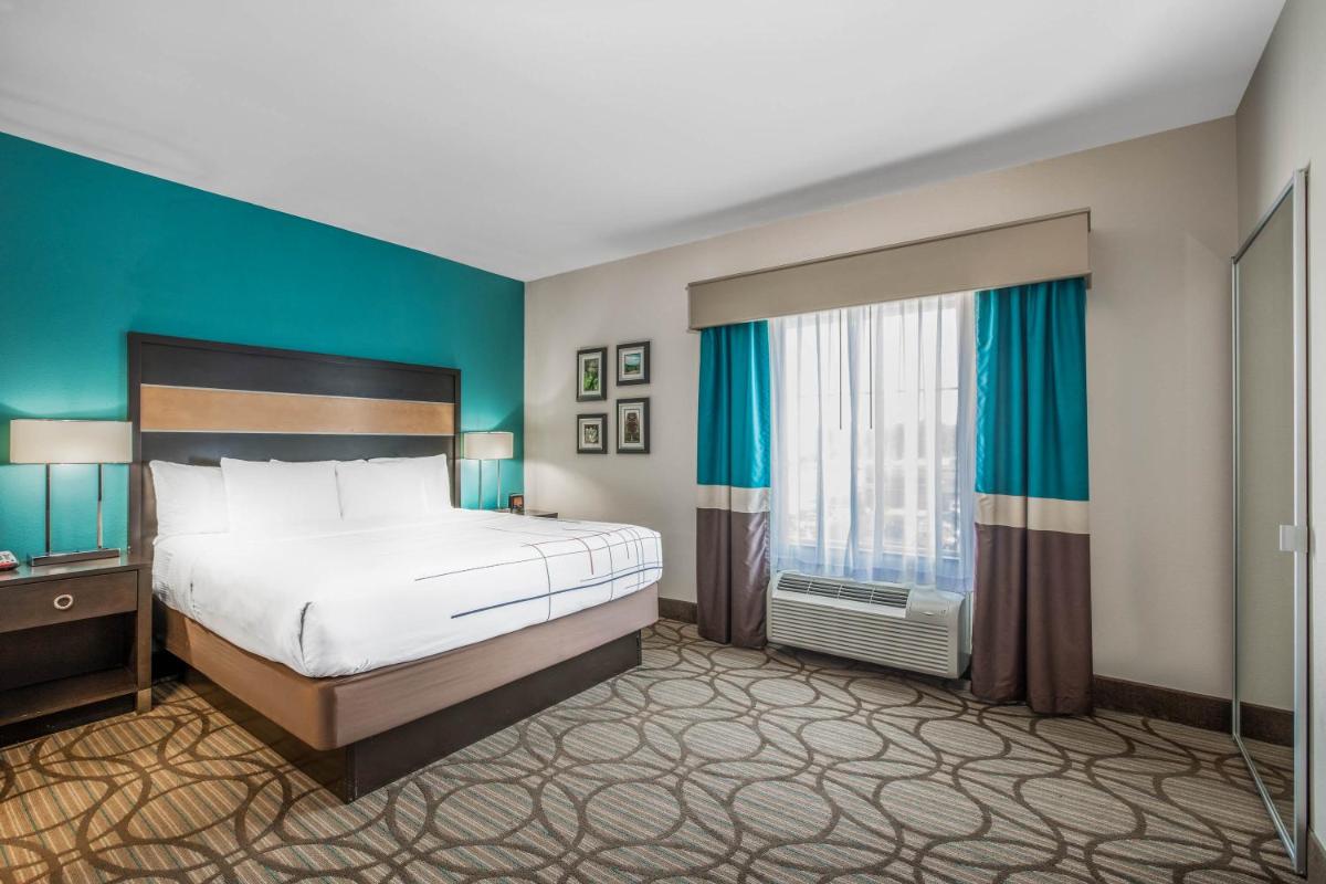 La Quinta by Wyndham Little Rock - West - image 4