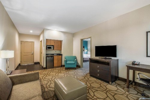 La Quinta by Wyndham Little Rock - West - image 9