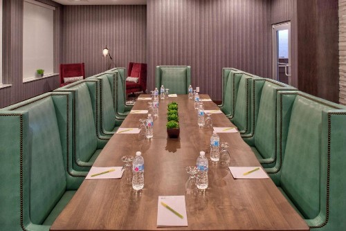 Hilton Garden Inn Little Rock Downtown - image 11
