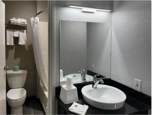 Little Rock Inn & Suites - image 22