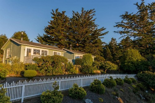 Inn at Schoolhouse Creek - image 18