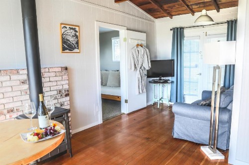 Inn at Schoolhouse Creek - image 29