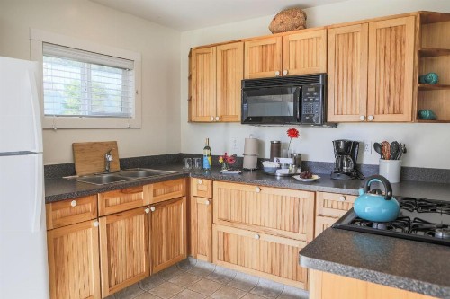 Inn at Schoolhouse Creek - image 5