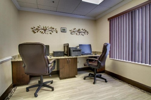 Holiday Inn Express Hotel & Suites Live Oak an IHG Hotel - image 27