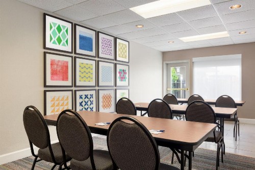 Holiday Inn Express Hotel & Suites Live Oak an IHG Hotel - image 50