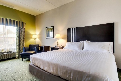 Holiday Inn Express Hotel & Suites Live Oak an IHG Hotel - image 8