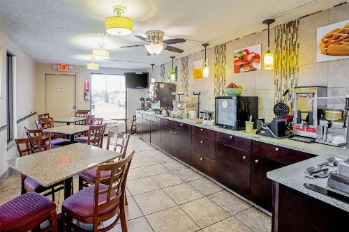Quality Inn & Suites - image 34