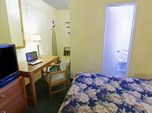 Americas Best Value Inn - Livermore - image 13