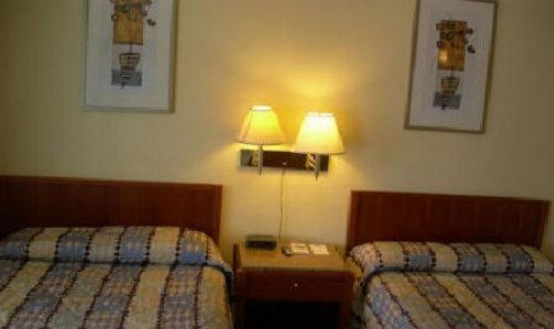 Americas Best Value Inn - Livermore - image 17