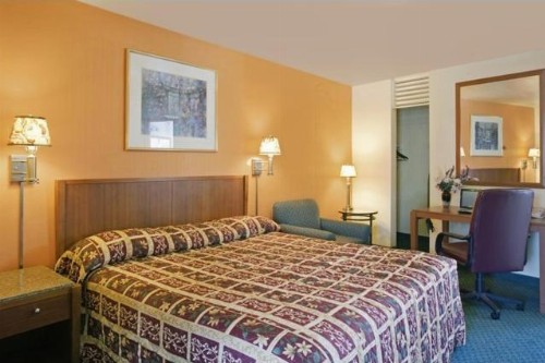 Americas Best Value Inn - Livermore - image 19
