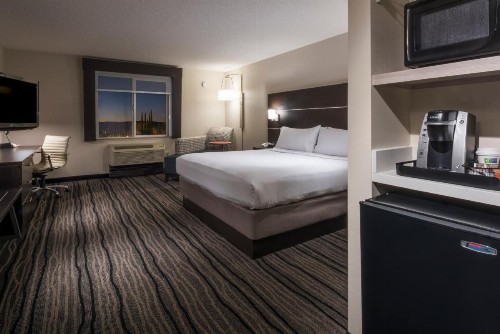 Holiday Inn Express Hotel & Suites Livermore an IHG Hotel - image 43