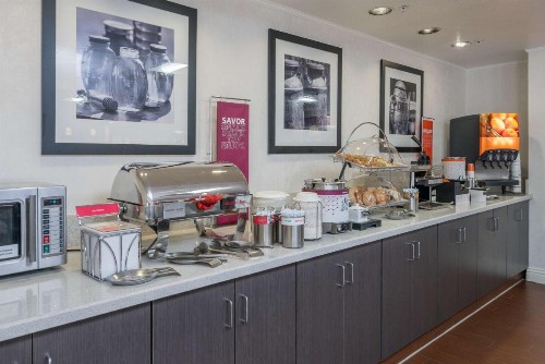 Hampton Inn Livermore - image 17