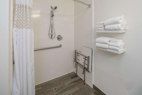 Hampton Inn Livermore - image 49